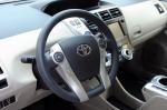 Toyota Prius V 2011 года